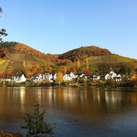 Komfort Appartement, Balkon Mit Moselblick Alf